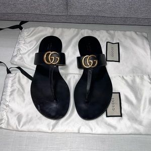 GUCCI GG leather flat sandals